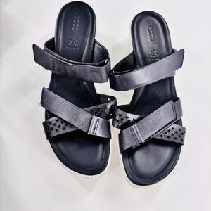 Ecco Womens Soft 5 Sandals  Strappy Black Leather Size 41 US 10-10.5